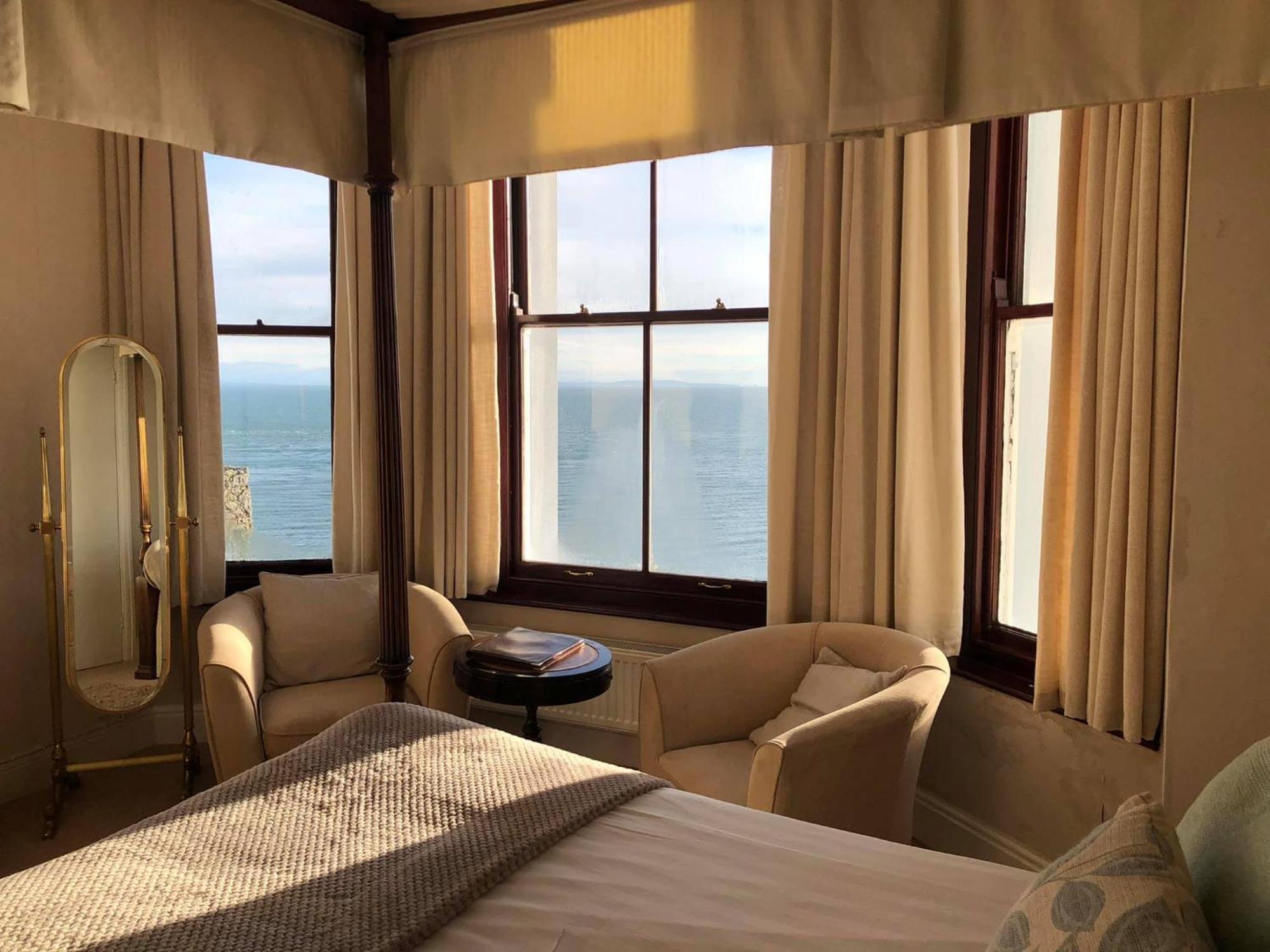 No: 1 The Esplanade Guest Accommodation. Tenby Luaran gambar